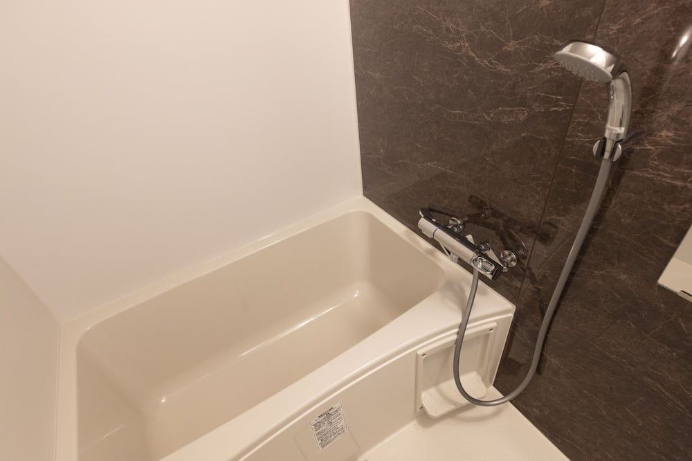 Bathroom view of Mr.Kinjo In Haibisu Nishimachi