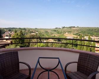 Antella Residence - Bagno a Ripoli - Balcón