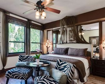 Designer Decorated Palm Beach Hotel New - Palm Beach