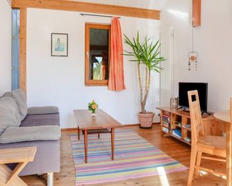 Ferienwohnung Oestreich - Chieming - Huiskamer