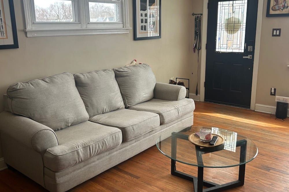 Serene 3-Bedroom Townhome in Charming Drexel Hill. Ready for Fifa, Mlb, Pga