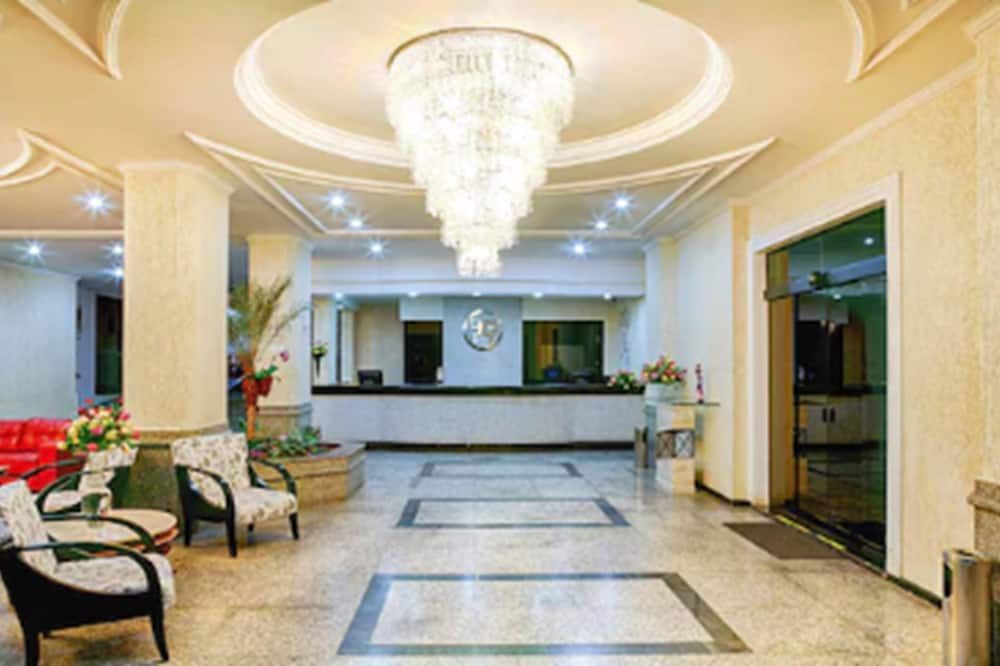 هوتل جواراني - اغواس دي ليندويا - ردهة