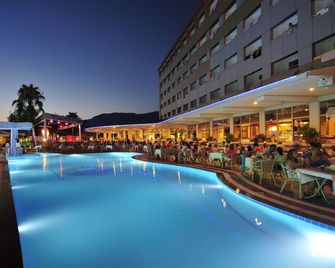 Kirbiyik Resort Hotel - Alanya - Kargiçak - Pool