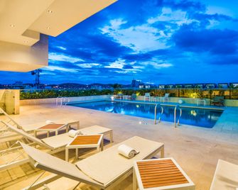 Holiday Inn Cucuta By IHG - Cúcuta - Zwembad