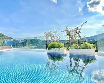 The Palms Residence - Sha Extra Plus - Wichit - Pool