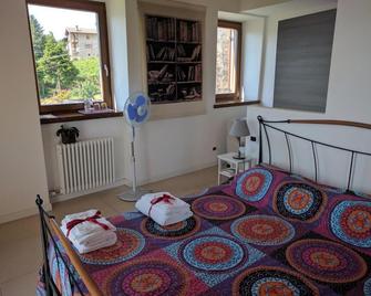 B&B Le Tre Chiavi - Isera - Спальня