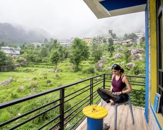 Shalom Backpackers Mcleodganj (Dharamkot) - Dharamshala - Балкон