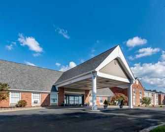 Quality Inn - Morgantown - Bygning