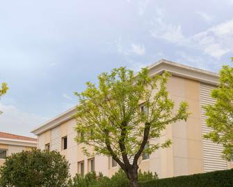 The Originals City, Hôtel La Belle Étape, Brignoles (Inter-Hotel) - Brignoles - Building