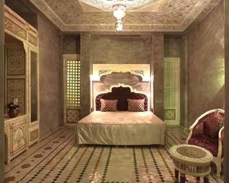 Riad Mumtaz Mahal - เอสเซาอิรา - ห้องนอน