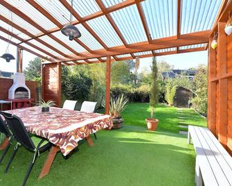 Colindale Retreat, 3 Bedroom, Sleeps up to 6, - Finchley - Patio