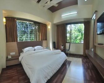 Emerald Retreat - Lonavala - Habitación
