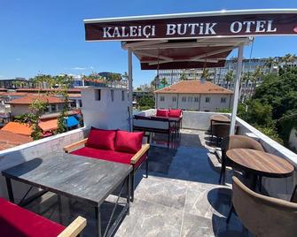 Kaleiçi Butik Otel - Antalya - Balcón
