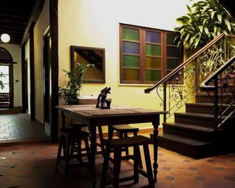 Kuching Waterfront Lodge - קוצ'ינג - מסעדה