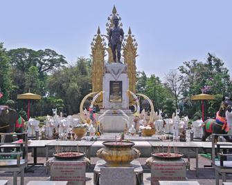 Nakaraj Princess Chiang Rai - Walking Street - Chiang Rai