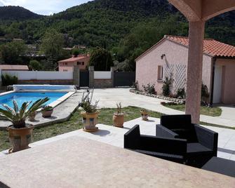 Superb house to rent with family or friends - Ria-Sirach - Piscina