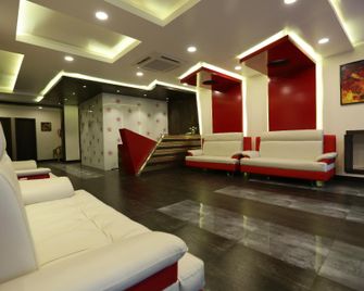 ذا سبين هوتل - تشناي - ردهة