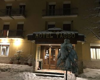 Hotel Tasso - Camigliatello Silano - Building
