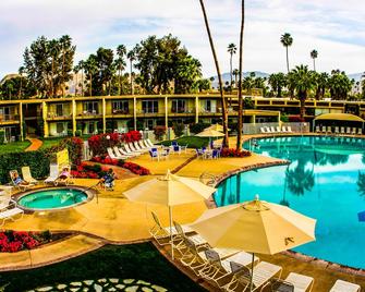 影山渡假酒店與俱樂部 - 棕櫚沙漠 - 棕櫚荒漠 - 游泳池
