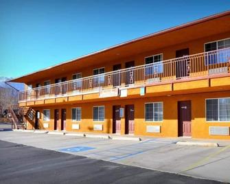 Mount Whitney Motel - Lone Pine - Gebouw
