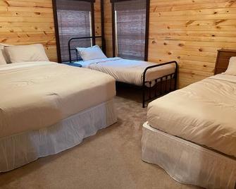Enjoy this peaceful house on Big Stone Lake! - Big Stone City - Bedroom