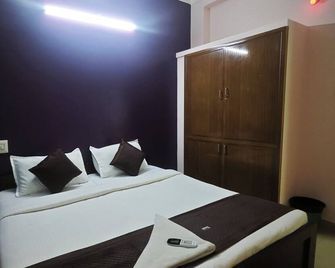 Smart Homes near koyambedu by Stayz Royale - Chennai