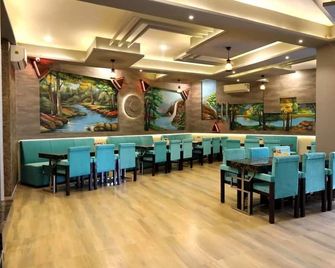 Hotel Annpurna Regency - Sīkar - Restaurant