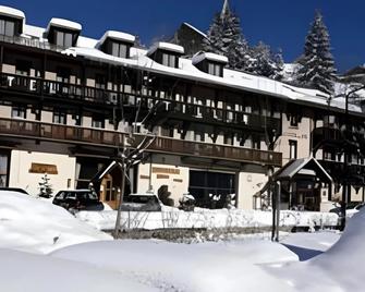 Hotel Castillan - La Grave - Edificio