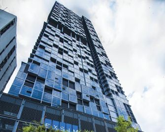 Expressionz Professional Suites By Klcc 1957 - Kuala Lumpur - Building