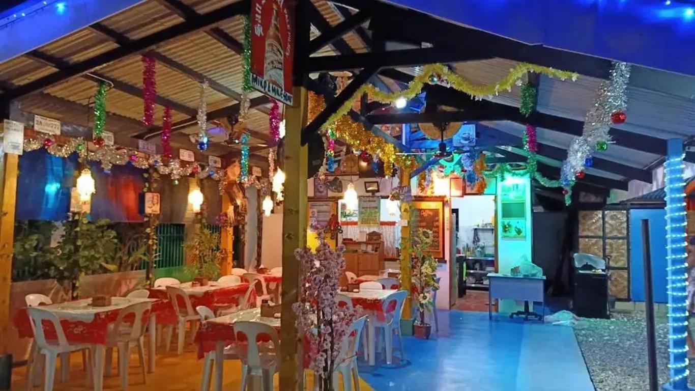 Moalboal Bamboo Guest House