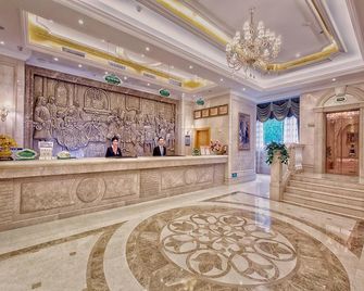 Vienna Hotel Wuhan Lingjiao Lake Wanda Metro Station - وهان - أفضل طعام