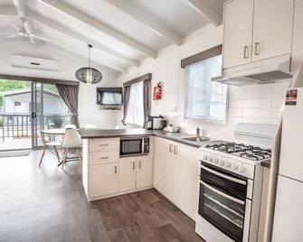 바원 리버 홀리데이 파크 - 질롱 - 주방