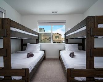 Mountain Green Snowbasin Getaway - Morgan - Bedroom