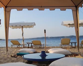 Agionissi Resort - Αμμουλιανή - Παραλία