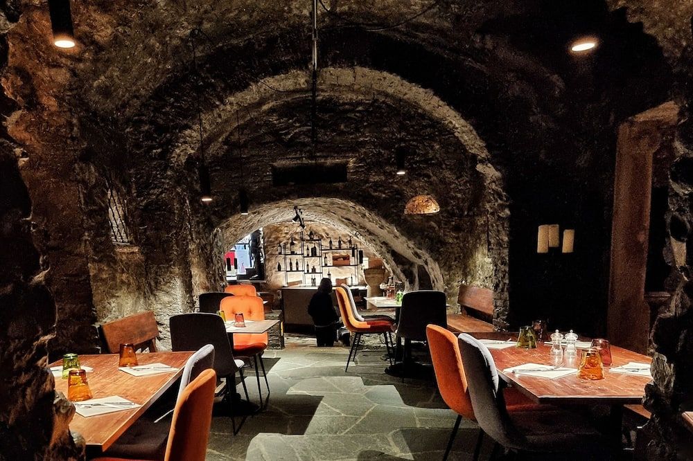America - Locarno - Restaurant