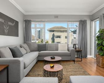 Newly Hip Apartment In The Sea Point Area - Le Cap - Salon