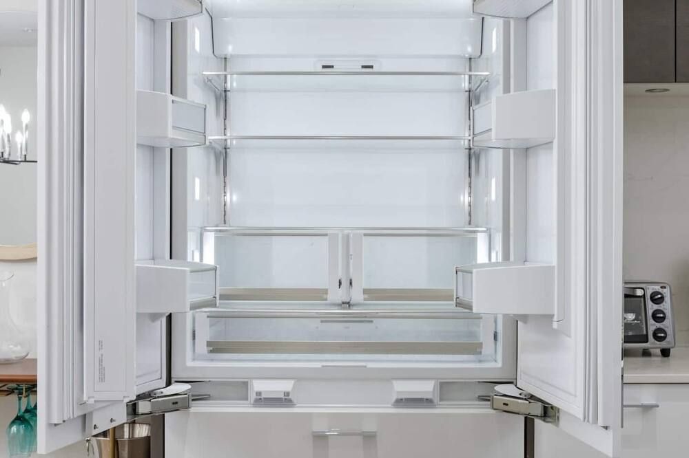 Luxury Home Near Dt And Yvr W 2 Indoor Parking - Vancouver - Bathroom