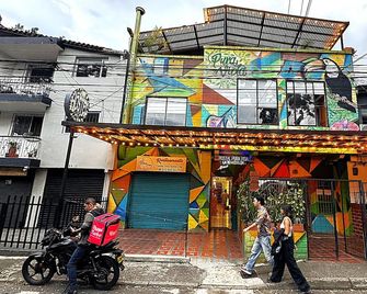 Hostal Pura Vida La 70 - Medellín