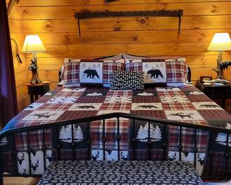Creekside Cabins of Fancy Gap - Fancy Gap - Bedroom
