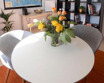 Habsburg B&B - Bern - Essbereich