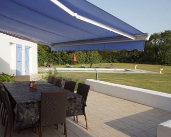 Domaine de Clairvoix - Saint-Gervais - Patio