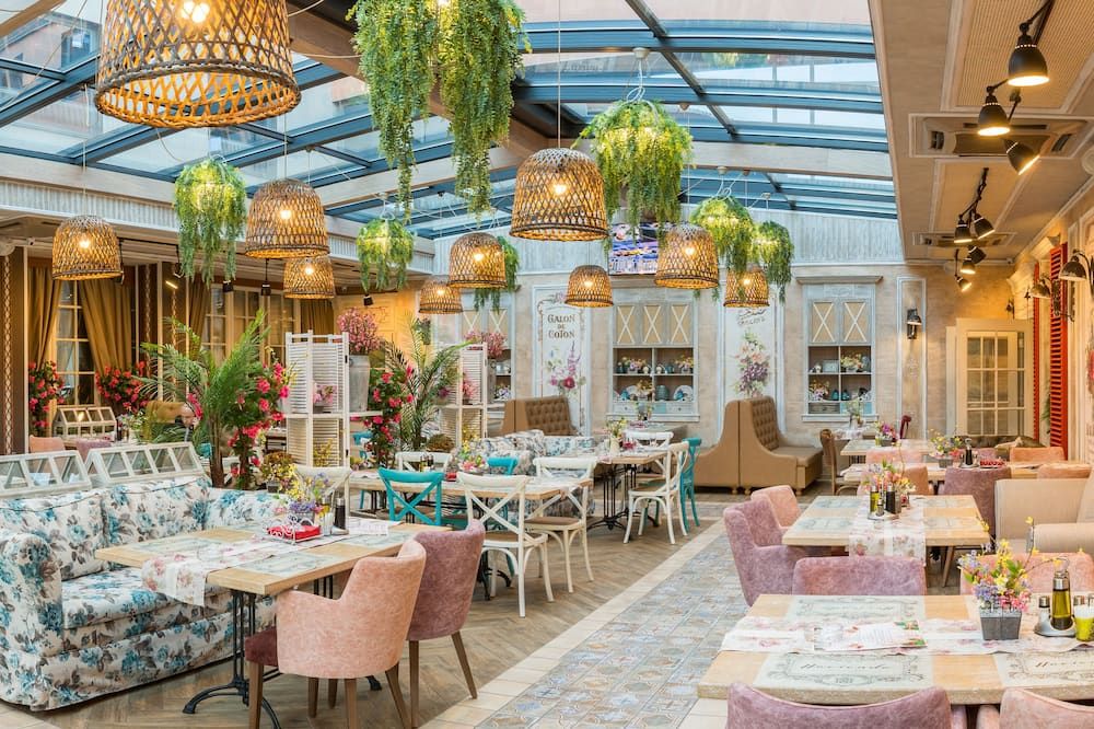 كوزموبوليتان هوتل آند ويلنيس