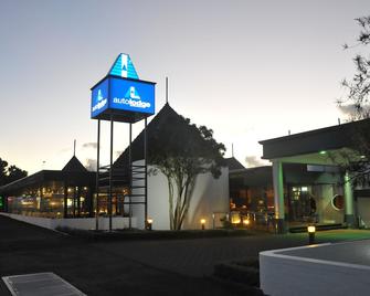奧圖汽車旅館 - 新普利茅斯 - 新普利茅斯 - 建築