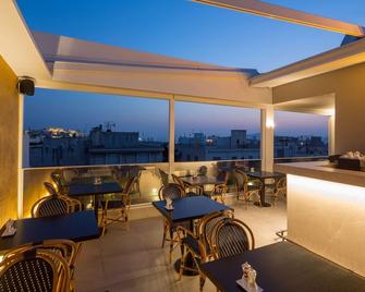 Hotel Lozenge - Atenas - Balcón