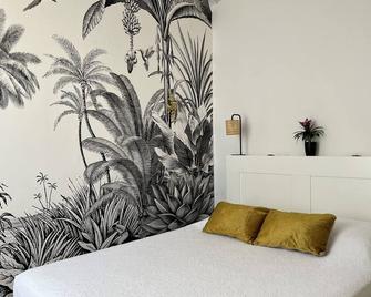 Hotel Le Flore - פריוס - חדר שינה