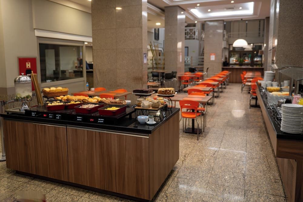 Hotel Continental Business - פורטו אלגרה - בופה