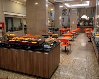 Hotel Continental Business - Porto Alegre - Bufet