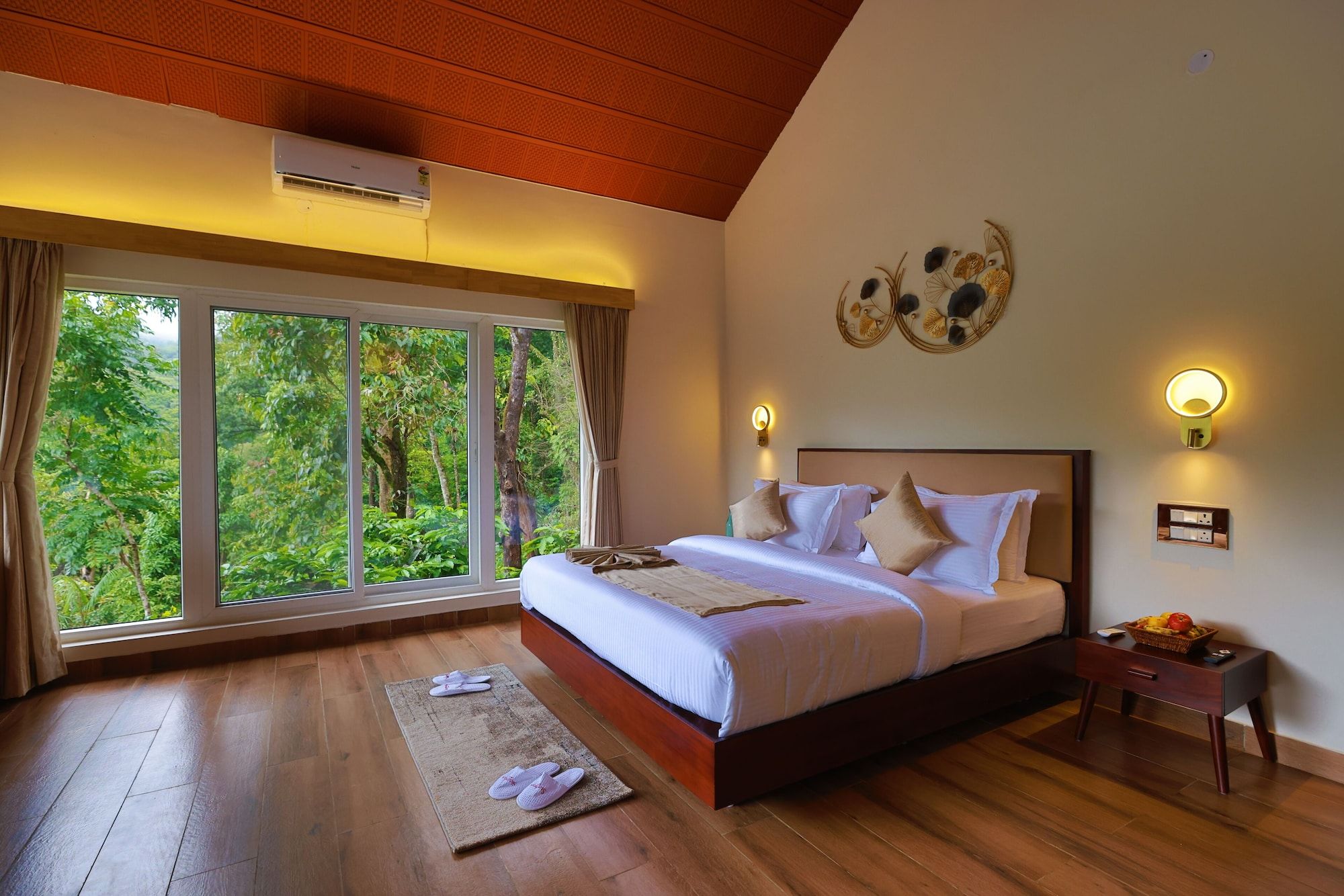 Silent Brook Resort - Coorg - מדיקרי