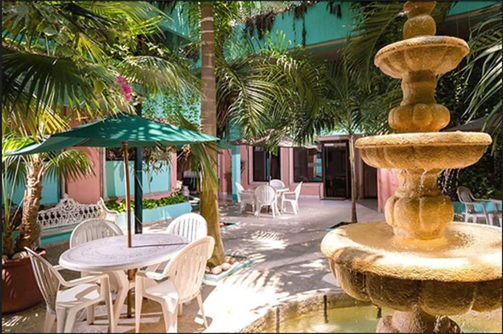 Hotel Acuario - Ciudad del Carmen - Patio