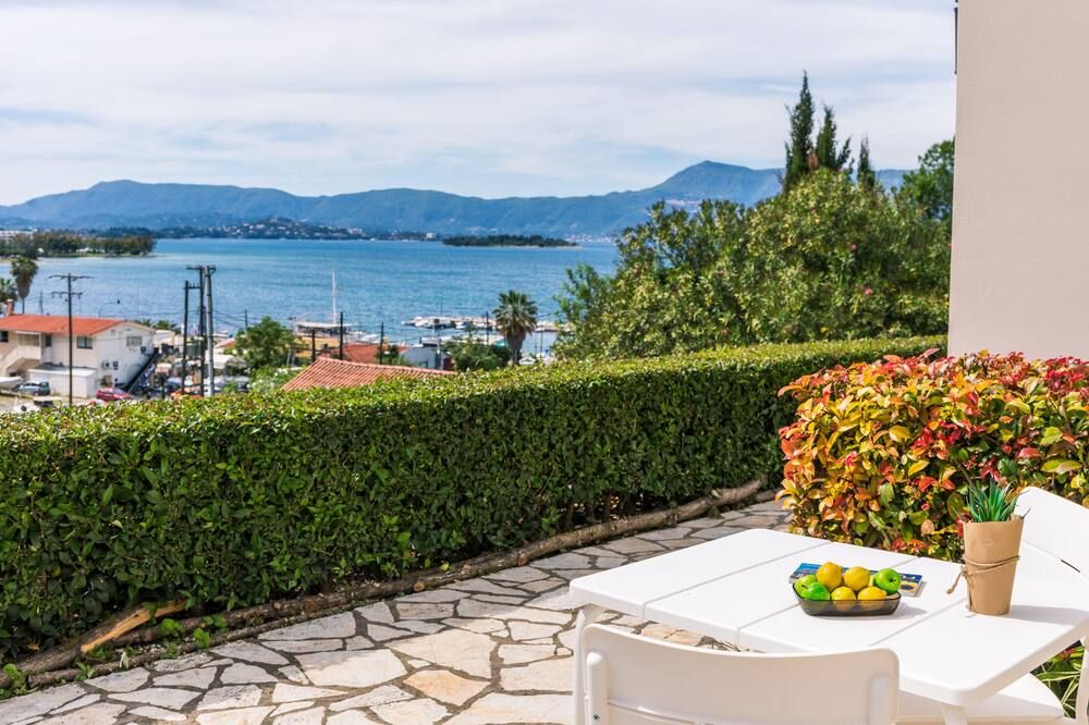Seaview Luxurious Apartment near Corfu Town - Adults Only By Konnect - Corfu - Balcony